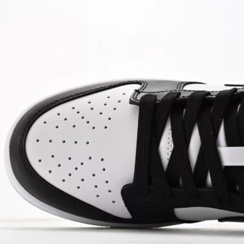 Nike Dunk Low Black and White Panda sneakers💖💖💖